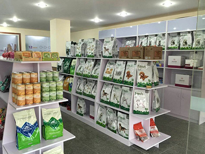 小城市適合開寵物店嗎？結(jié)合寵物食品網(wǎng)絡(luò)銷售的全面分析